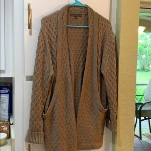 Sweater with pockets